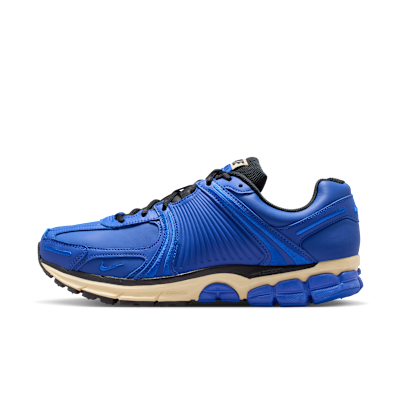 NIKE+ZOOM+VOMERO+5+QS.png